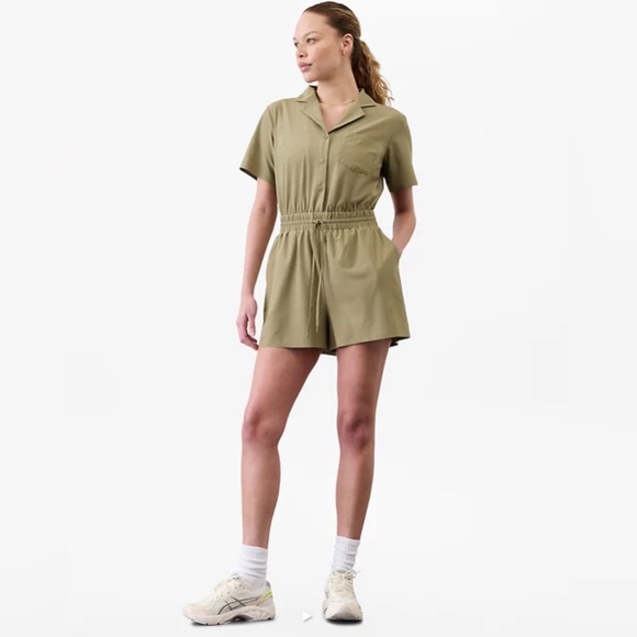 ATHLETA Wrinkle Resistant  Relaxed Fit Romper - Picture 3 of 11